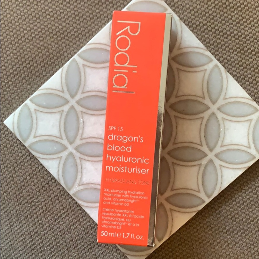 Rodial Dragon’s Blood Hyaluronic Moisturizer SPF15